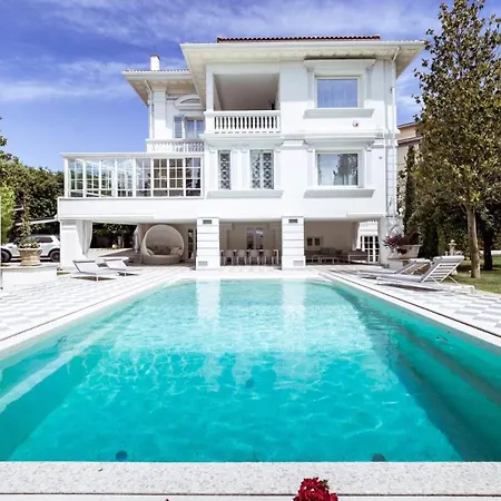 La Perla Bianca 10, Emma Villa Empoli